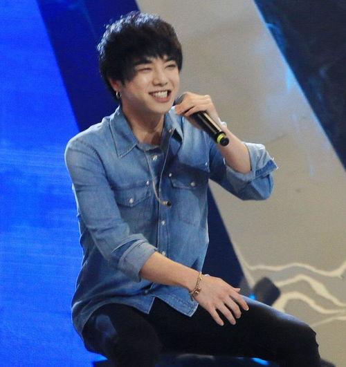 吃瓜娱乐圈华晨宇张碧晨,甜蜜互动背后的故事  第1张